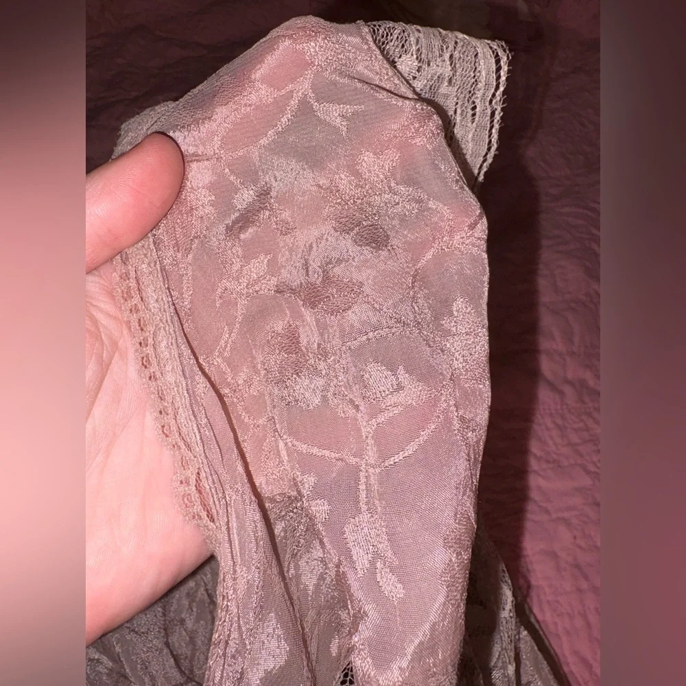 Intimately Free People Trapeze Lace Deep V Top in Pale Mauve - Picture 10 of 12